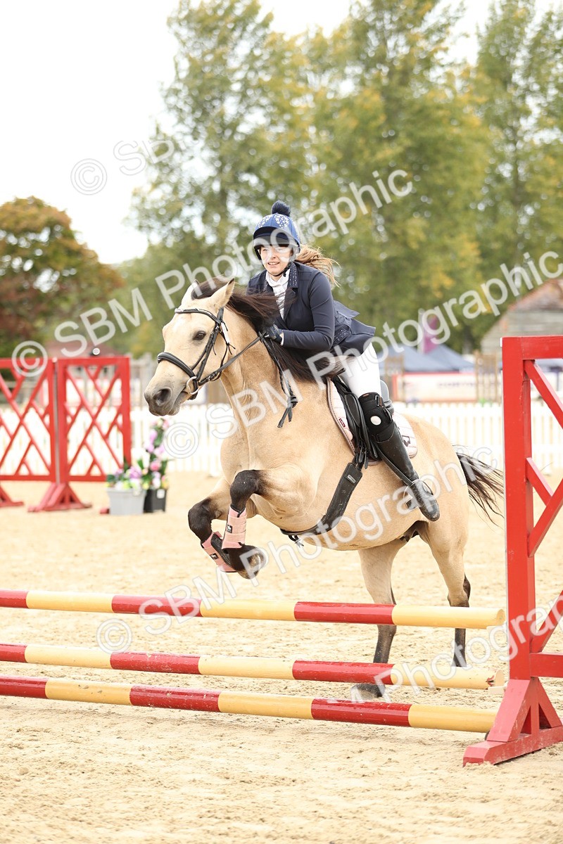SBM_04544 - J28 - Senior Horse & Pony 60cm Championships