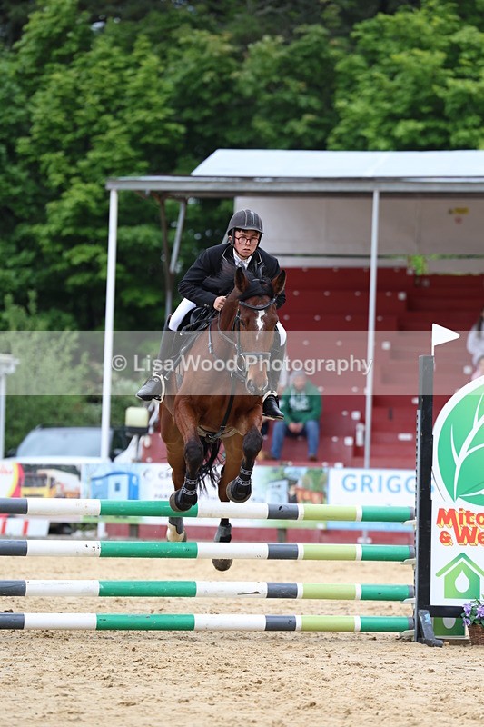 3E7A5989 - Class 4: Senior British Novice/90cm open