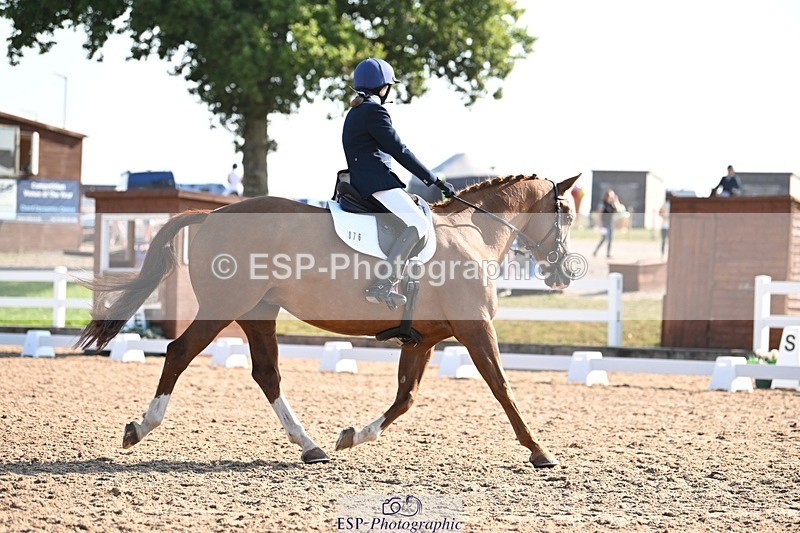 250816-092530-02901 - 076-Melanie.HaslockMinnie.I