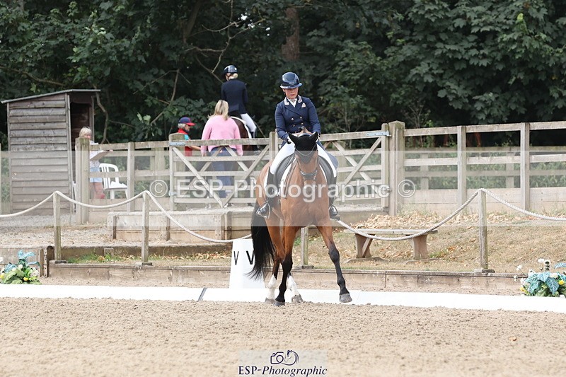 250809A-113827-02809 - 071-Abbie.NewburySeagry.Viceroy