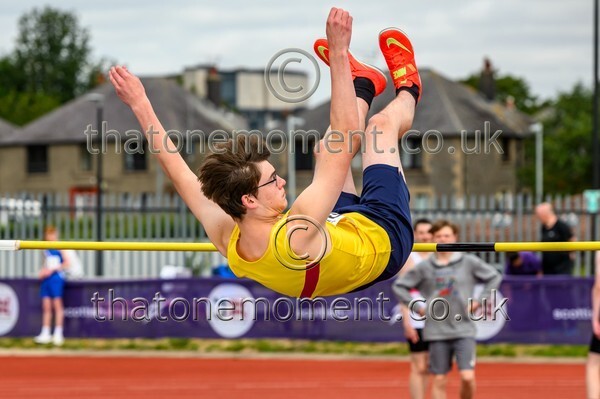 Age25SAT-915012 - Field Male