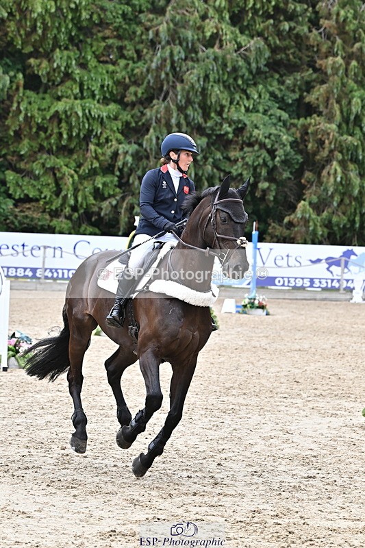 250524A-132331-11504 - D-417-Laura.Collett-DACAPO