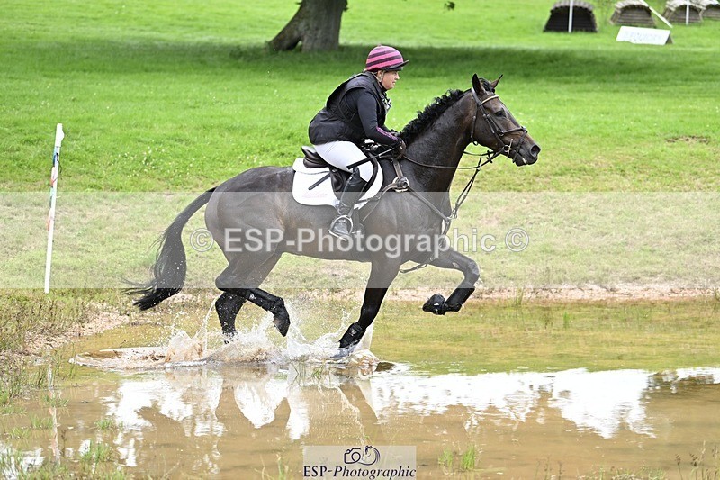 240803-105253-01732 - 110-Lizzie_Luxton-KILCARNA_BARNEY