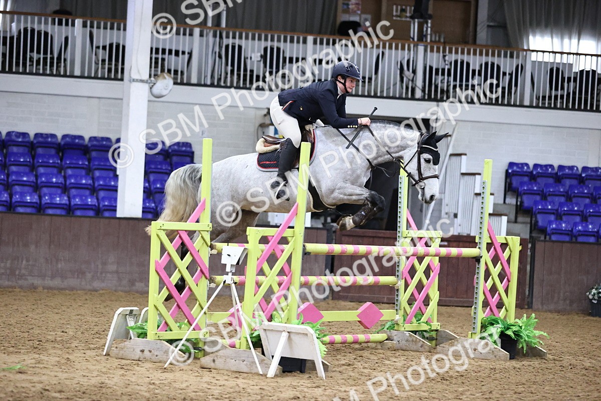 SBM_005369 - Class 17 - Senior Newcomers 1.10m