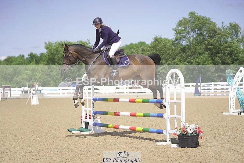 230810A-131210-02343 - Cls 4 1.05m Amateur Quali