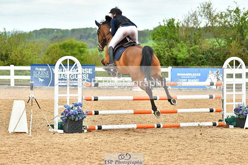 230507A-135032-08229 - Cls 43 1.05m Amateur Quali