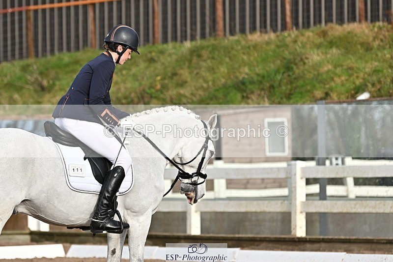 241214-131036-01878 - 111-Anya.Hitt-Cnoc.an.Noinin.Clover