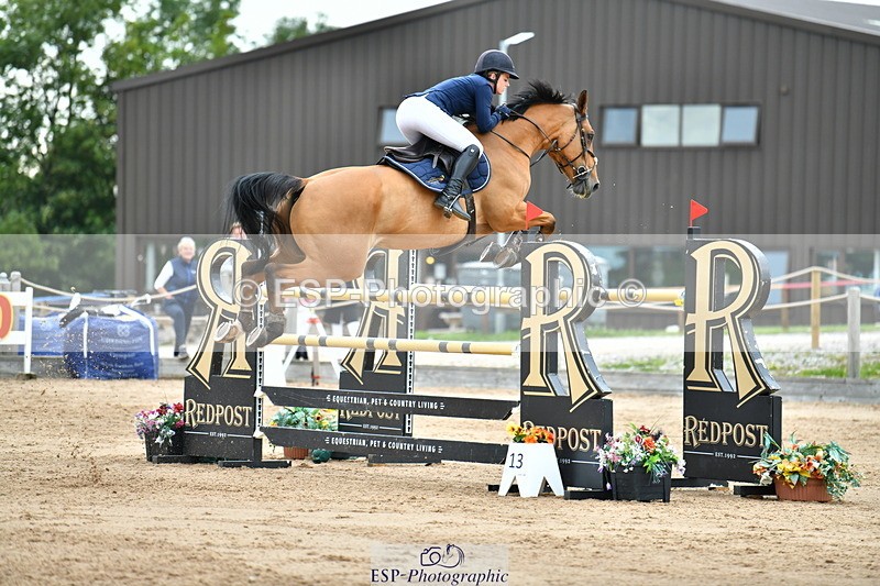 230720A-154536-04023 - Cls 9, 2 Star Big 1.40m Start to break