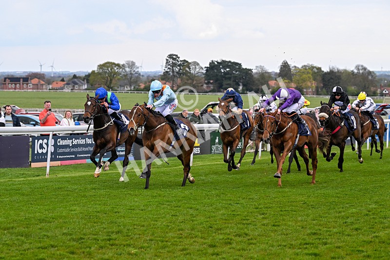 150426-Race 3-Bayside-6060 - Race 3