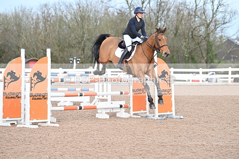 231208A-123327-00740 - Cls 5 Newcomers & 1.10m Open