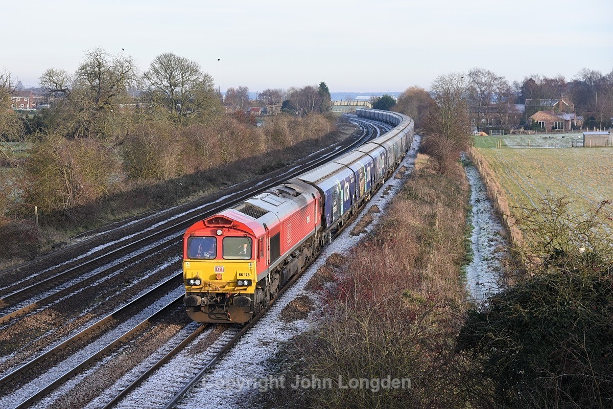 JL - 16.12.22 66175 6Z62 Immingham Biomass - Drax, Melton Ross - North Lincs