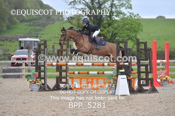 BPP_5281 - CLASS 27 SUN Senior Newcomers/ 1.10m Open