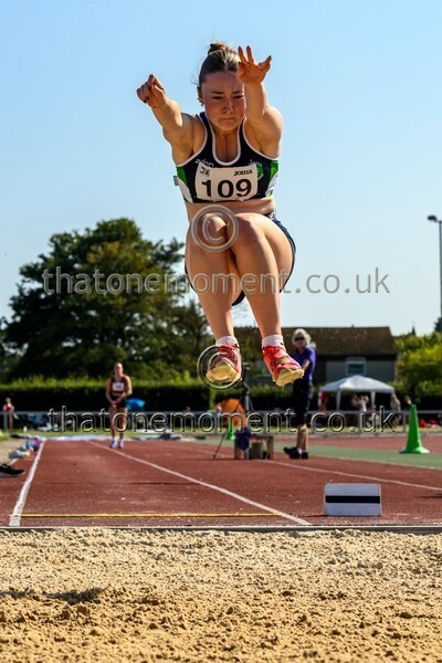 Age25SAT-917423 - Field Female Set Two