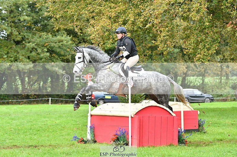 251025A-104804-17504 - D-360-Hannah.Norvill