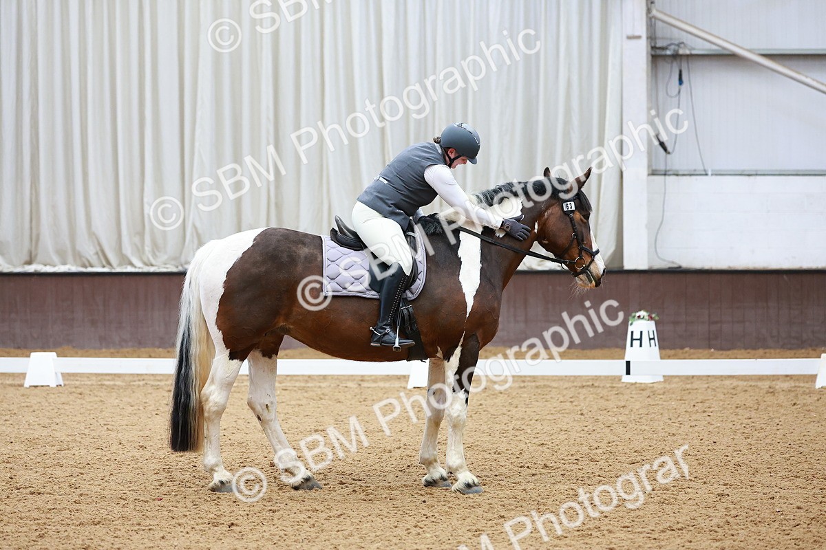 SBM_002900 - Class 14 - Novice 2