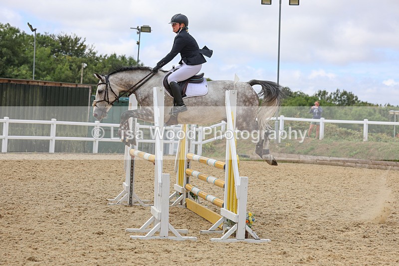 3E7A5076 - Class 4: Senior British Novice/90cm open
