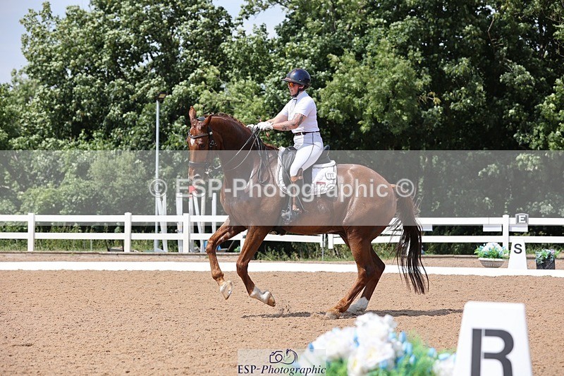 250621-150124-09840 - Cls 40 - FEI Inter I, Start to 15.50