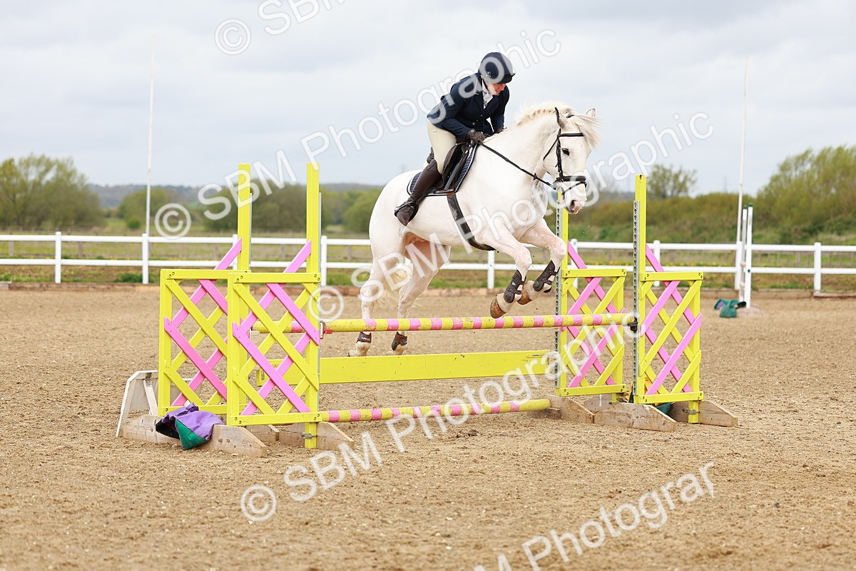 SBM_001921 - class 8 - Senior British Novice - 90cm