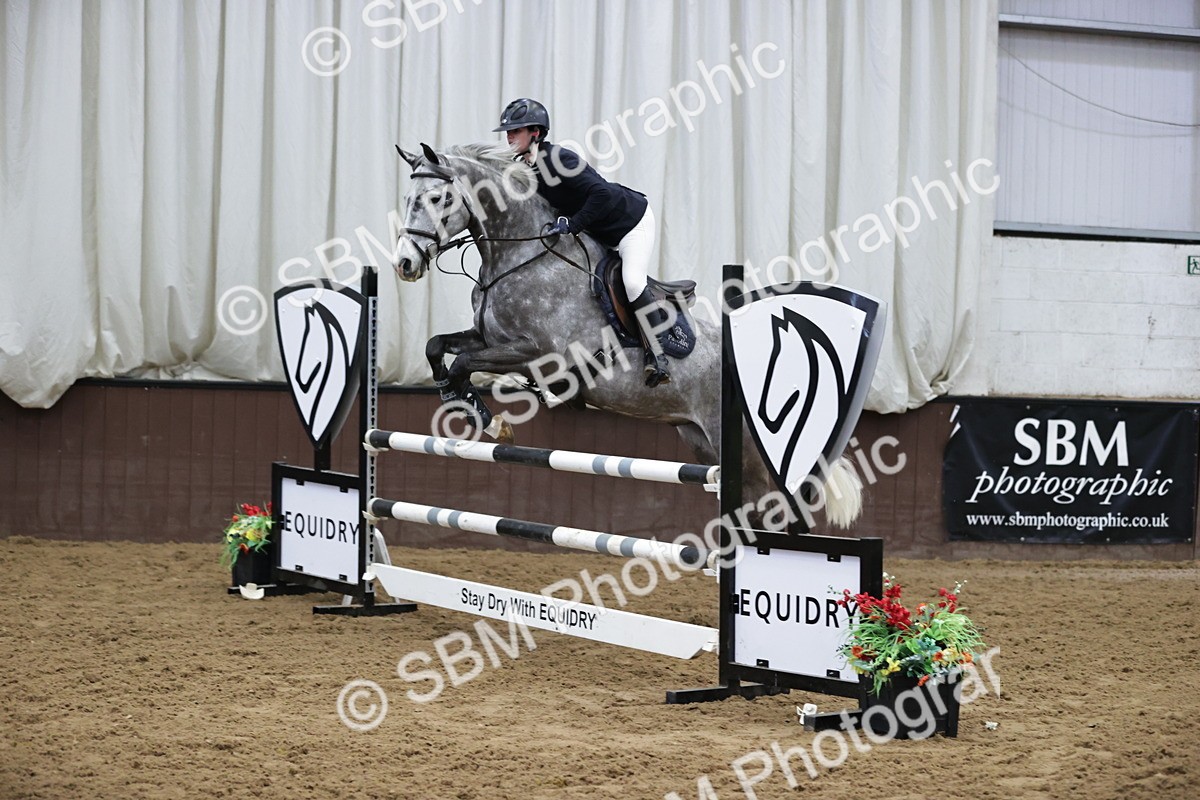 SBM_000915 - Class 3 - Nupafeed Supplements Senior Discovery/ 1m Open