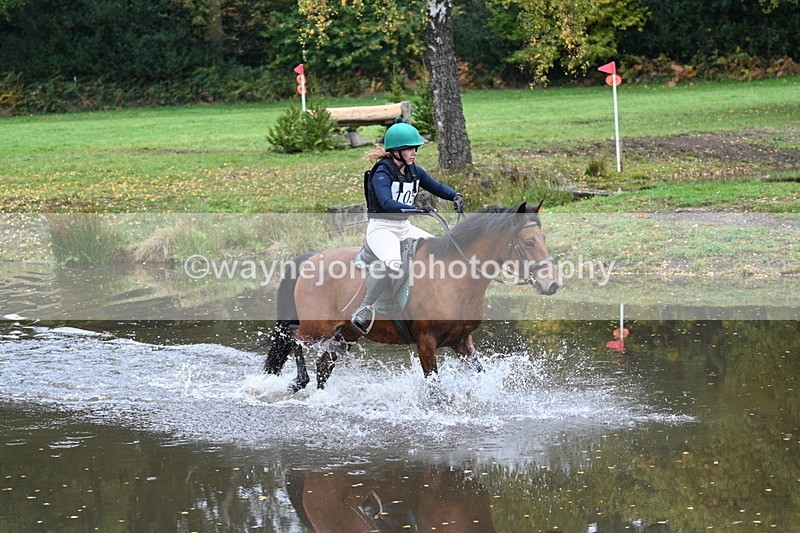 WJ7_3260 - Time 10:47 to 11:11 at the water