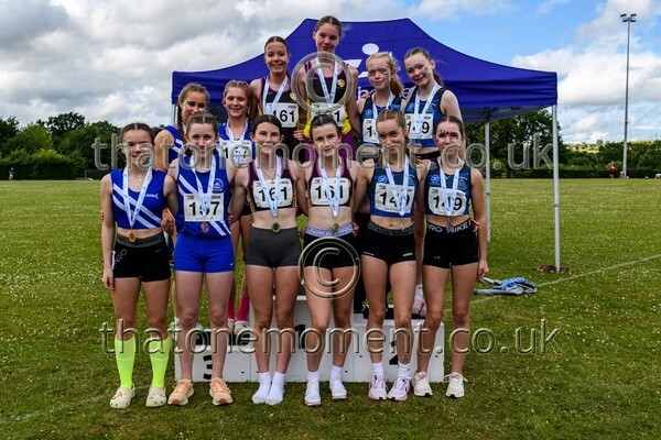 Relays25-529438 - Medals