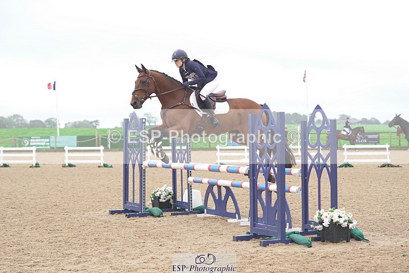 230924A-113148-04574 - 100 SJ 11.00 to 12.00