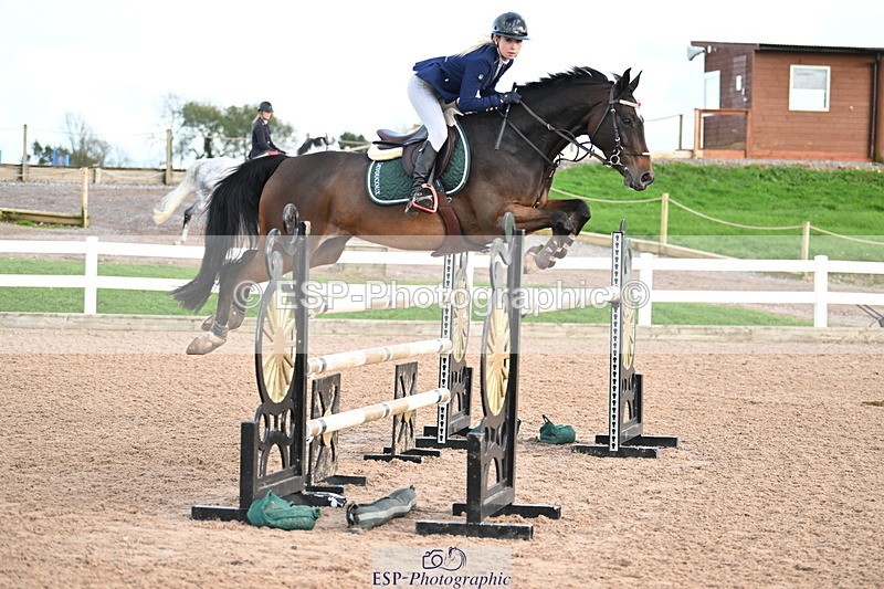 241023A-152515-01185 - Cls 5 Foxhunter and 1.20m Open