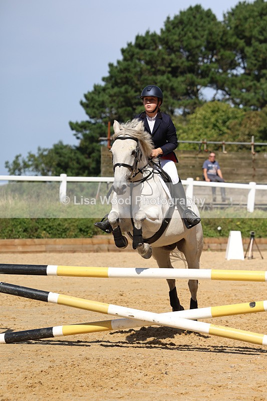 3E7A1472 - Class 9: 80cm Senior