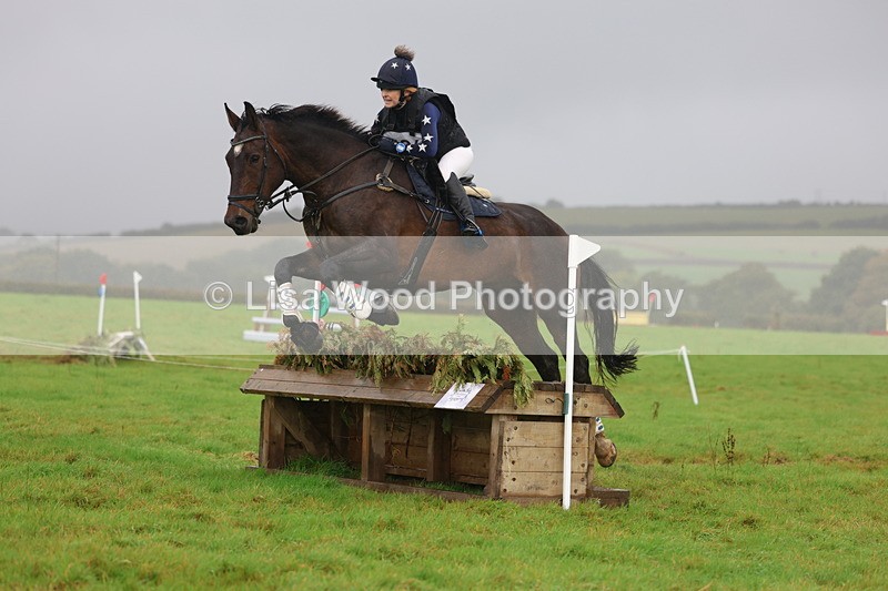 3E7A1843 - Class 4: 80cm: Box