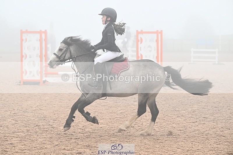 240907A-090454-00012 - Cls 1 Pony Intro 70cm