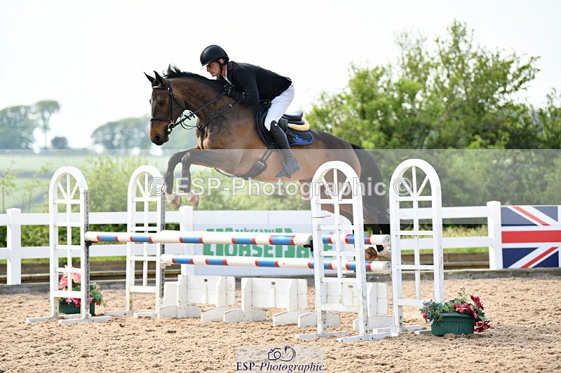 240511A-163557-15442 - Cls 26 Discovery and 1m Open