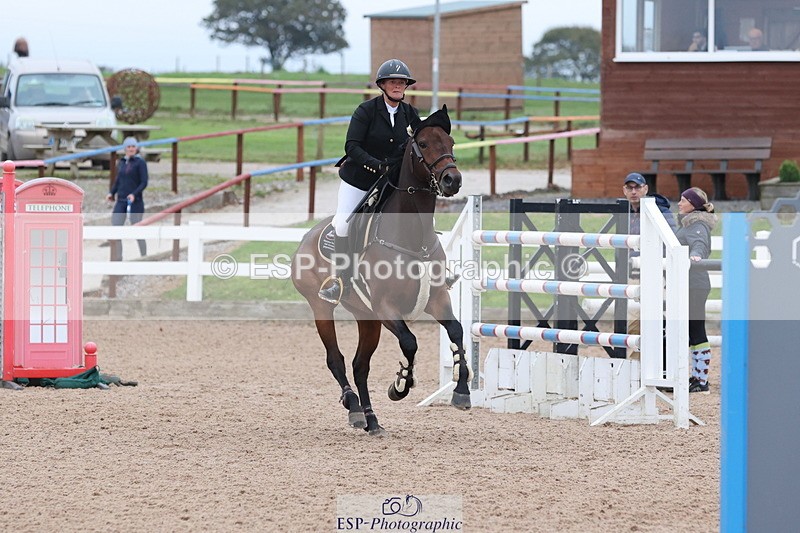 241101A-153549-03049 - FRI Cls 7 Blue Chip Grade B&C Jump Off