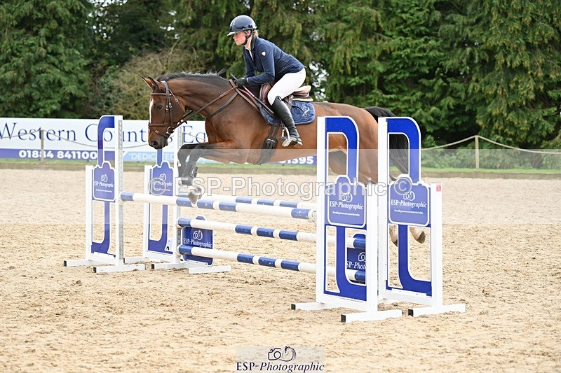 230930-152756-01124 - Cls 8 90cm Club