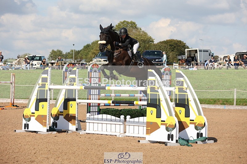 230915A-143626-02655 - Cls 5 National 1.40m