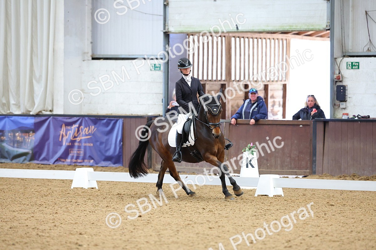SBM_002703 - Novice