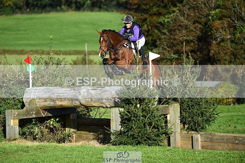 231022-152912-30388 - 359-ROSSDARRAGH.NERO-Charlotte.Rowe-XC