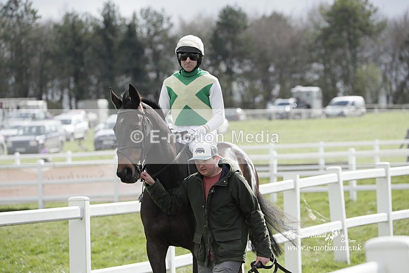PtP 260323 0572 - New Forest Hounds Point-to-Point Larkhill 26/03/23