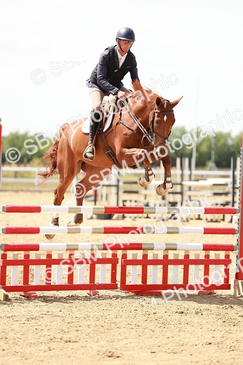 SBM_007750 - Class 3 - Senior Newcomers - 1.10m Open