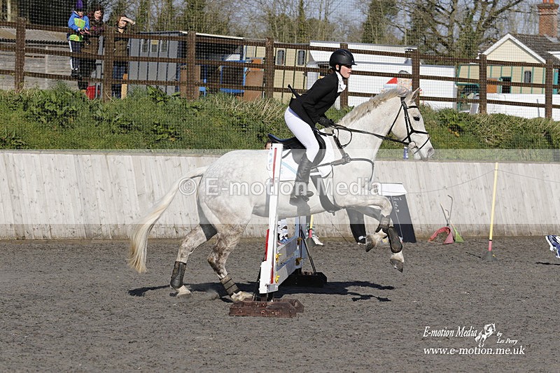_EST0195 - Bourne Valley Riding Club Winter Showjumping 27/03/22