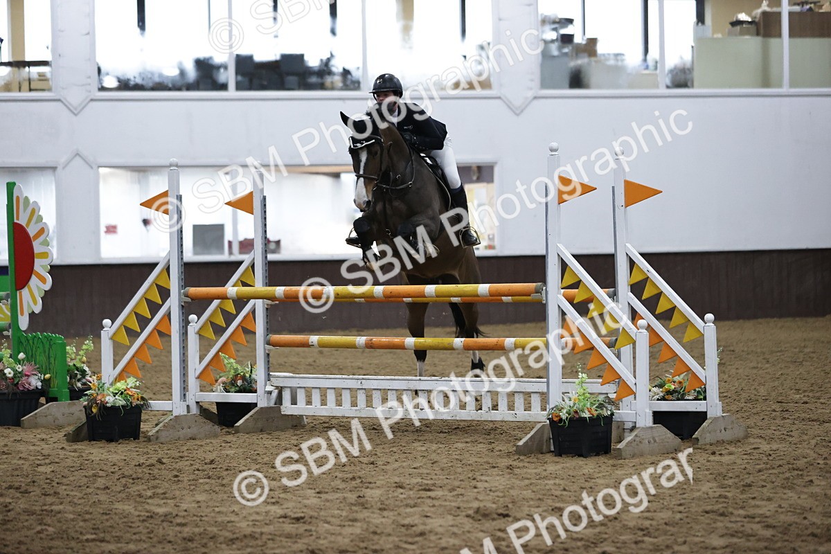 SBM_001049 - Class 4 - Senior Newcomers/ 1.10m Open