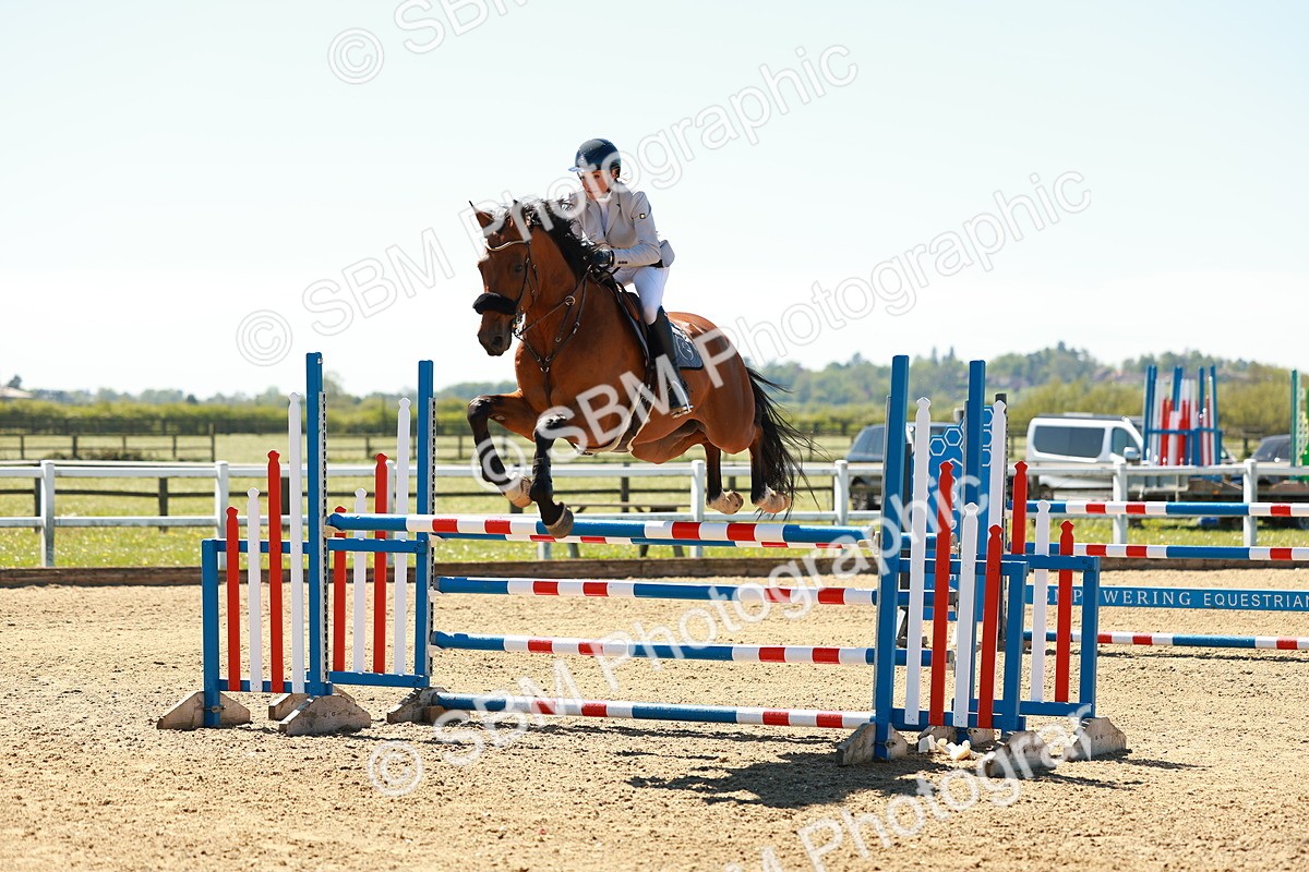 SBM_001115 - Class 4 - Senior Newcomers 1.10m