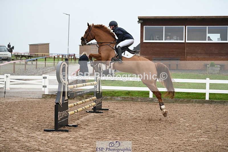 241103A-102012-07432 - SUN Cls 21 Snr Newcomers and 1.10m Open