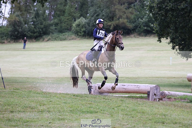 240825X-164444-37808 - 80cm XC 16.30 to 17.30