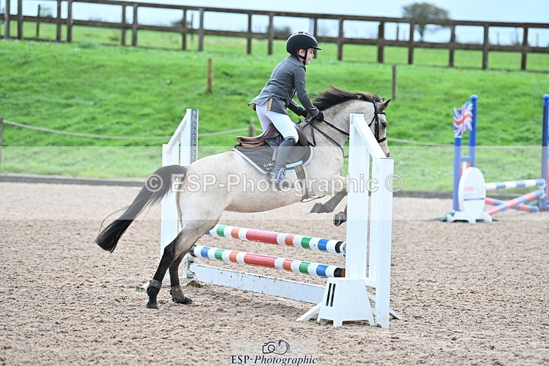 231029A-093428-02434 - 60cm Club and Schools