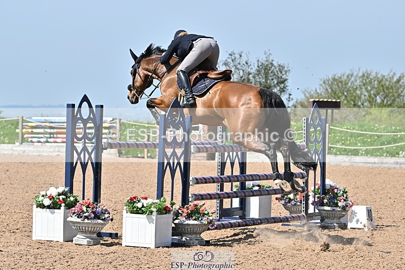 240509A-112640-01165 - Cls 9 Snr 1.20m Open