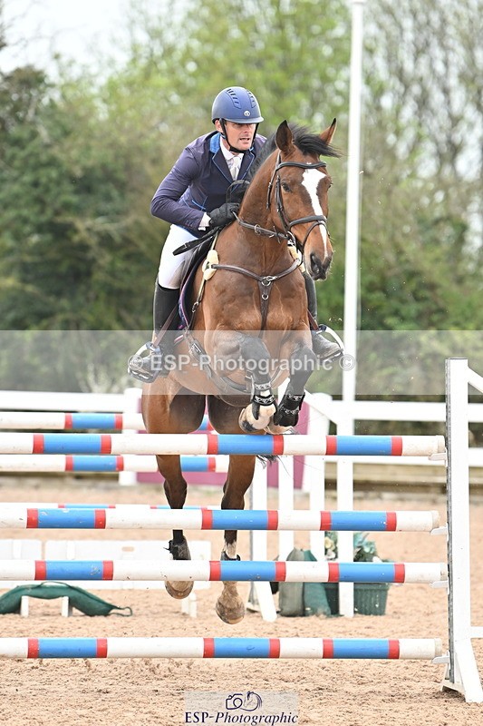 240406A-145803-04068 - Cls 15 Foxhunter