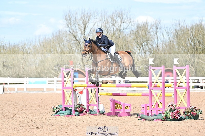 240418A-135006-03611 - Cls 13, 1 Star Bronze Tour 1.10m