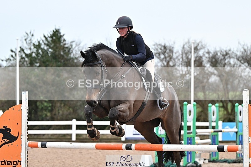 250129-122150-00344 - Cls 04 Snr Newc & 11.0m Open