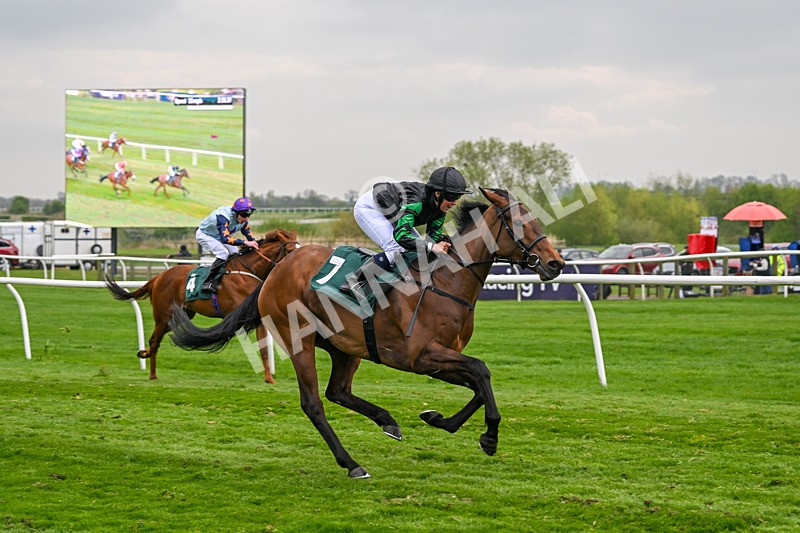 230425-Race 3-Tralee Girl-0257 - Race 3