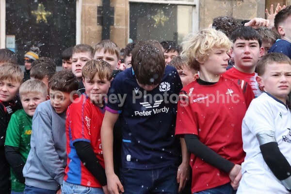 AA076414 - New Years Boys Ba'